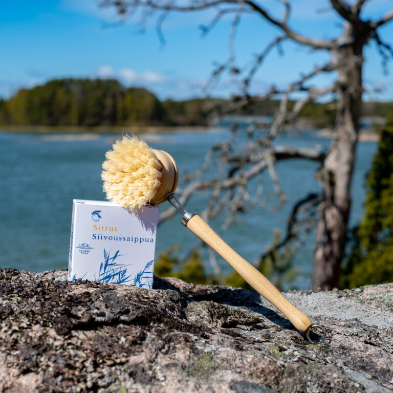 saaren taika ekologinen ja biohajoava siivoussaippua-1375
